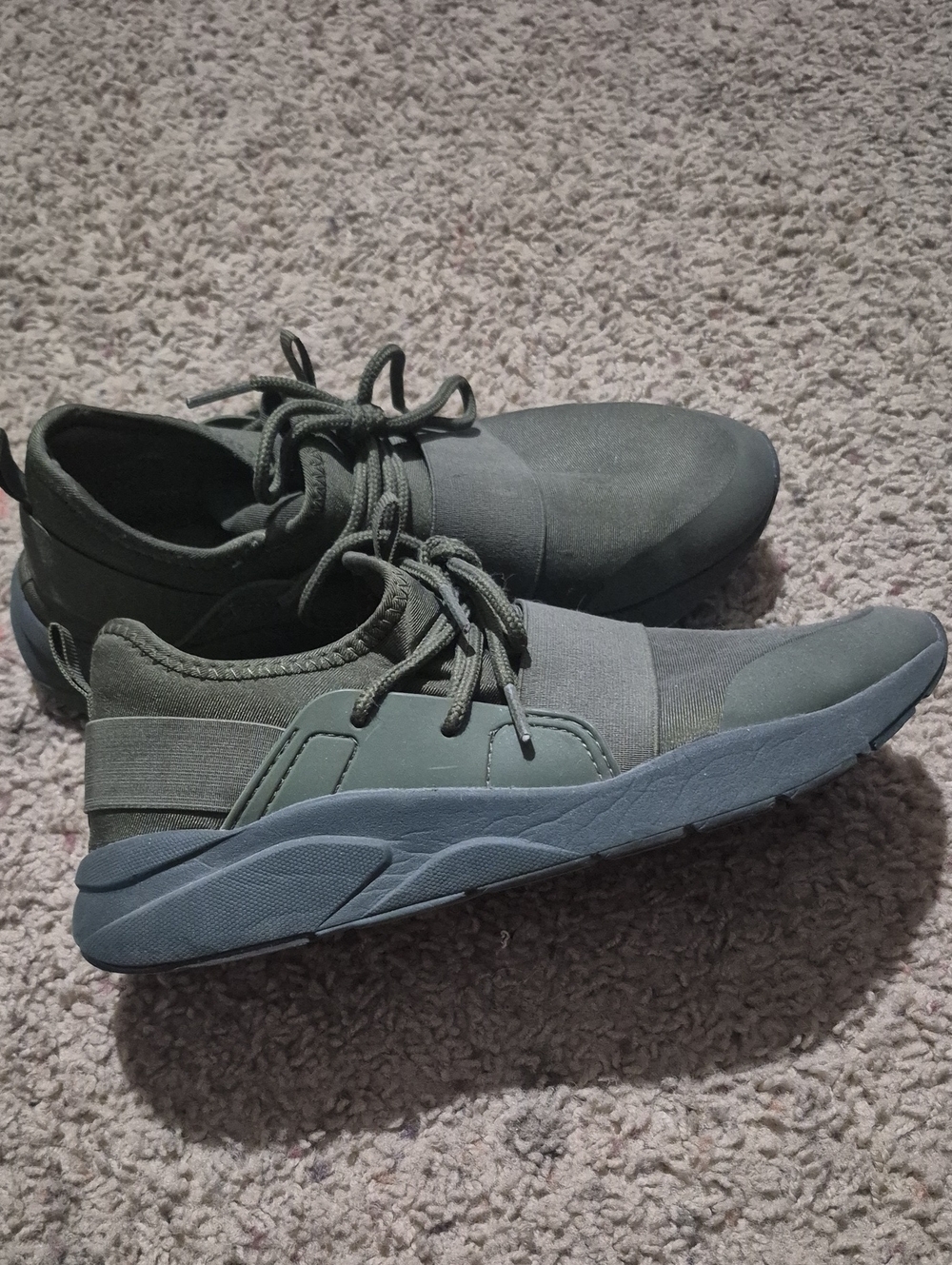 Zuma Studio Fabletic Shoes 8.5